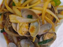 -覃记海鲜美食餐厅