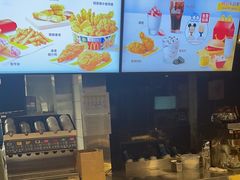 -麦当劳(丽江玉河广场店)