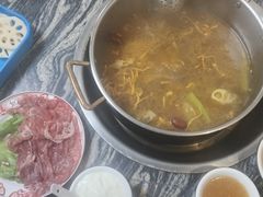 -乳仔牛牦牛汤锅 烤羊排(松潘古城店)