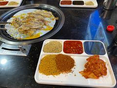 -牛味道炭火烤肉(湖前总店)