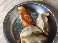 -黄阿姨锅贴大王(万航渡路店)