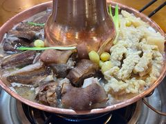 -岳记兴隆·青城腊排铜火锅(融创店)