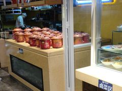 面包甜点陈列柜-百年神厨·地道川菜(清江西路店)