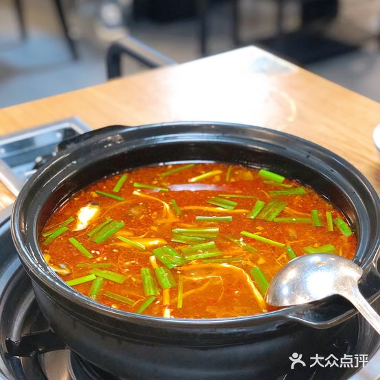 红姐酸汤时尚火锅(护国路店)