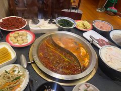 -沸炉重庆老火锅(军事博物馆店)