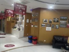 -雅悦齿科(顾村公园店)