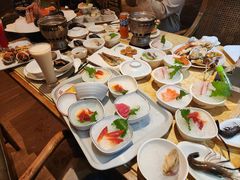 -雍和会海鲜姿造自助(湖东路店)