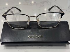 -YI OPTICAL 奕镜·蔡司战略合作店(长宁来福士店)