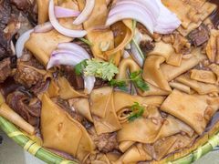 -壹阁胡羊焖饼(特色小吃街店)