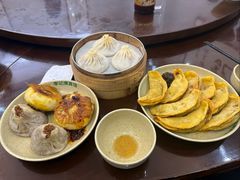 蟹黄牛肉汤包-李记清真馆(打钉巷店)