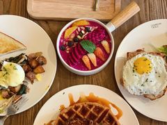 -Common Table · Brunch & Coffee