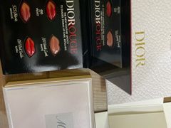 -Dior迪奥(上海世茂广场店)