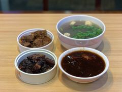 鸭血粉丝汤-鸡鸣汤包(罗廊巷店)