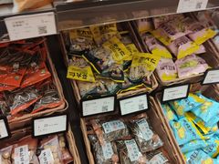 零售区-来伊份(我格广场武宁路店)