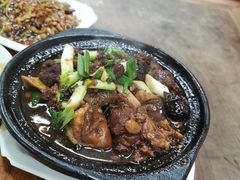 招牌羊肉煲-吾介小籠館