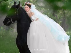 点击看大图 -第一夫人婚纱摄影(南京店)