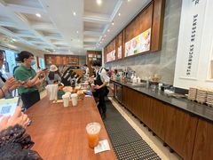 自助取餐区-星巴克臻选(广州沙面店)