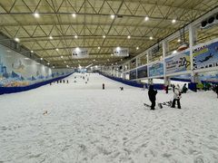 -乔波室内滑雪场