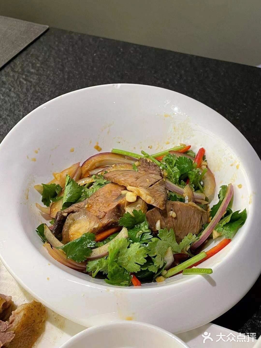 潮·壹點都表现得非常出色。高级感十足的环境