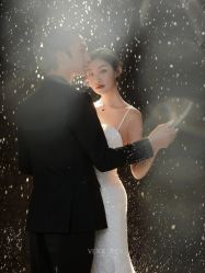 -至臻微拉婚纱摄影