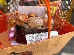 -VENCHI 闻绮(上海佛罗伦萨小镇店)