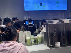 -喜茶(北京华贸购物中心店)