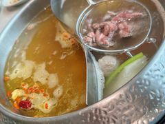 -左庭右院鲜牛肉火锅(浦江欢乐颂店)