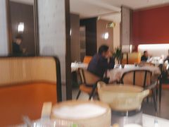 -鸽子侯·家宴·平价海鲜(绿地店)