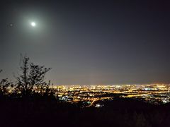 -鬼笑石后山停车场