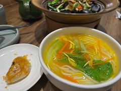 土鸡丝鸡汤米线-云海肴·汽锅鸡·云南代表菜(曲江大悦城店)