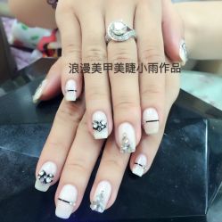 -浪漫美甲美睫