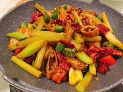干煸肥肠-荣粤酒家·融合粤菜