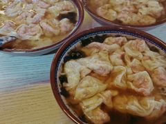 招牌野馄炖-老谢野馄饨(延安路店)