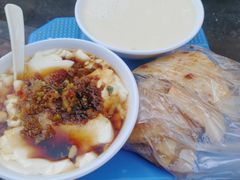 -云南大锅豆浆店