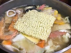 -辛明堂洞韩式芝士年糕火锅(万达店)