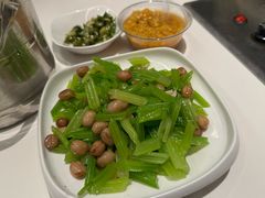 芹菜花生米-金刚山烧烤(红旗大街店)