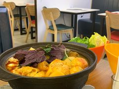螺狮卤味煲-怂猫抓子·成都冒烤鸭