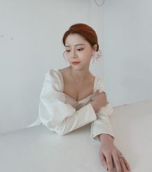 -唯一旅拍·颂当代影像艺术中心(上城店)