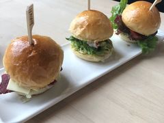-LENBACH兰巴赫西餐啤酒坊(大连东港店)