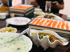 三文鱼粥-东江湖游水三文鱼美食城