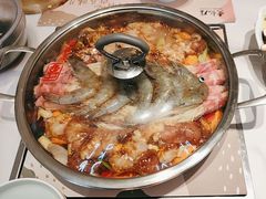 -黄记煌三汁焖锅(新佳丽江汉路店)