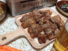 -小董哥烤串·爆汁大油边(故宫店)