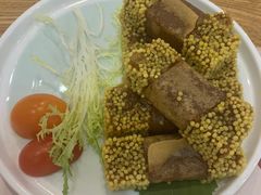 椰香炸趣皮年糕-赏点粤式点心(广州塔店)