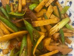 -渝悦情·新派川菜(建国门店)
