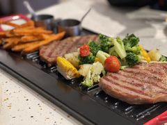 -必胜客(WOW中央公园店)