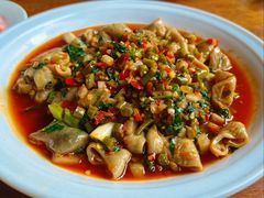 藿香肥肠-茅屋大酒店