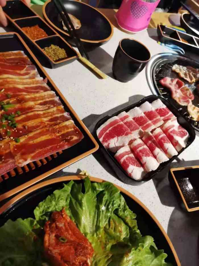 韩炉村韩式烤肉(三坊七巷店)-"[薄荷]环境: 环境干净整洁比较明亮,烤.