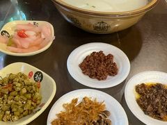 -富正毅三下锅·湘西韵味(天门山索道店)