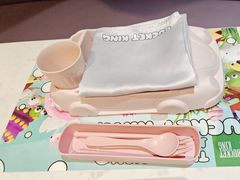 -水桶王国主题餐厅·聚会·生日派对·亲子活动·家庭套餐(亚龙湾希尔顿店)