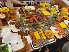 -哈尔滨小酒馆·鲜肉现穿自助烧烤(康新花园店)